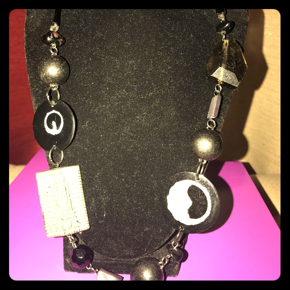 Statement necklace